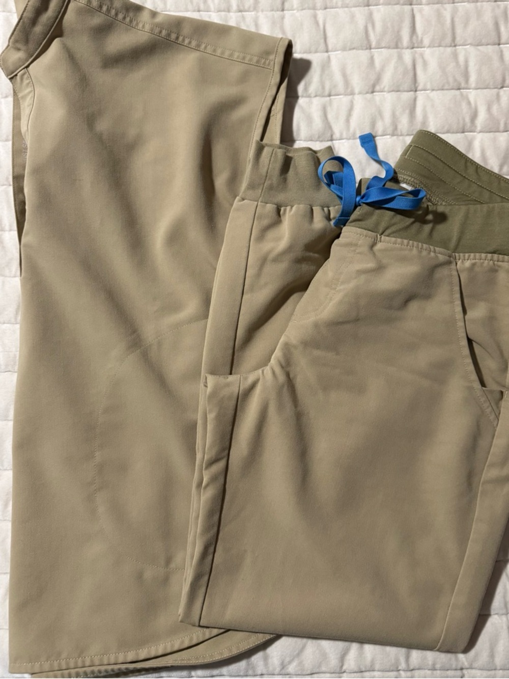 FIGS matching scrub set